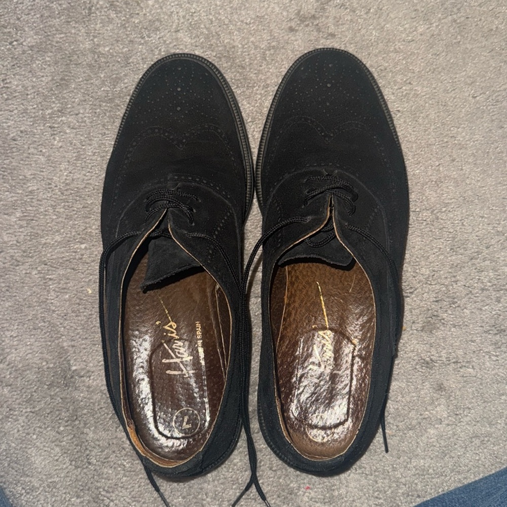 Men’s vintage oxford dress shoes suede